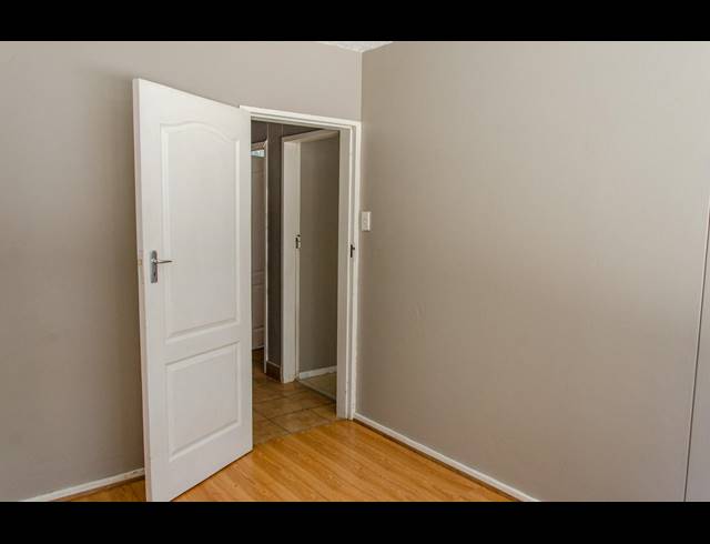 3 BEDROOM FLAT SOLD IN KILNER PARK